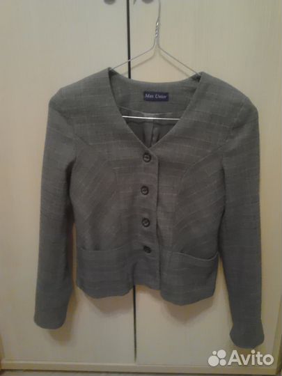 Продаю школьный пиджак Max Unior для девочки