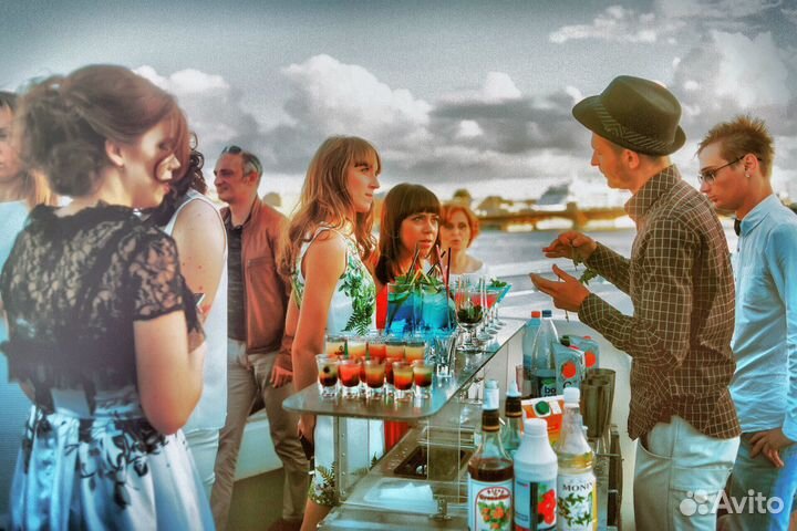 Бар на выезд, Бармен шоу, пирамида