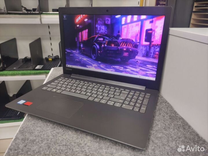 Lenovo FHD i5-8250U 240GB SSD