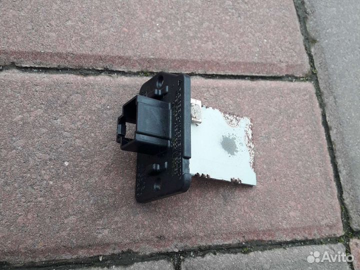 Резистор печки Hyundai i30 2007-12г