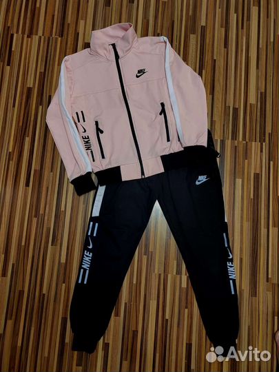 Спортивный костюм для девочки