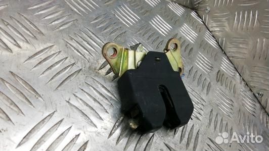 Замок 3-5 двери toyota avensis T22 (GNI06GH01)