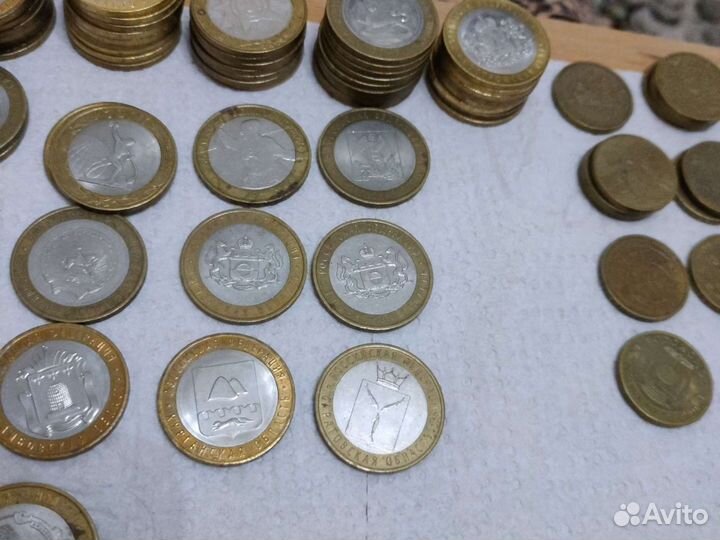 Юбилейные монеты