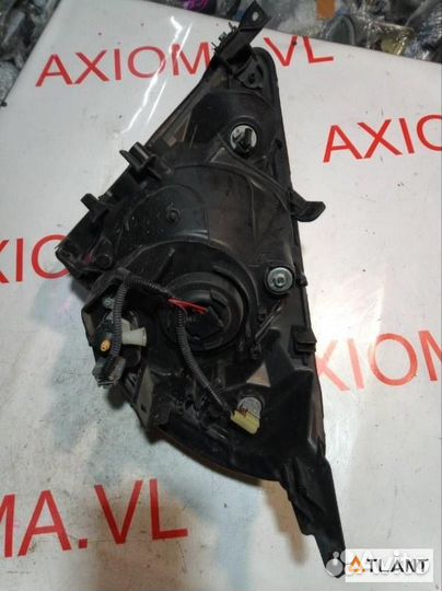 Фара передняя правая honda FIT