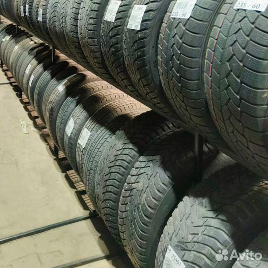 Goodyear UltraGrip 9 205/60 R16 92H