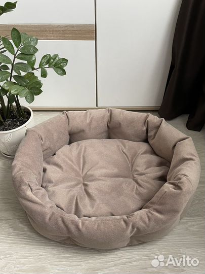 Лежанка для собак и кошек