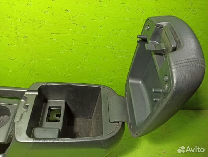 Центральная консоль с подлокотником Kia Sportage 3