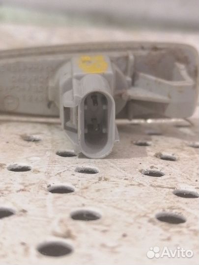 Повторитель в крыло Mitsubishi ASX