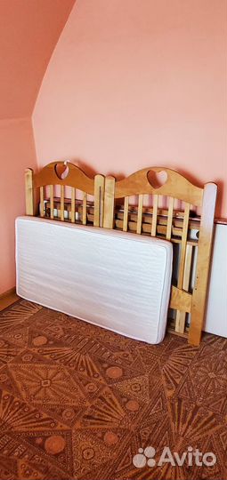 Кроватка детская