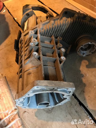 Раздатка V. W. Touareg2008 VIN 0аd.341.011.G