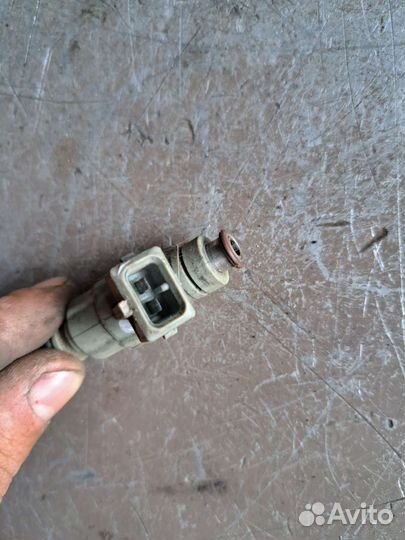 Форсунка топливная Mercedes w220