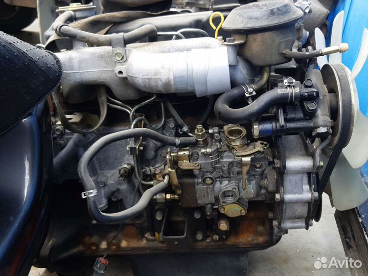 Генератор TD25, 27, 23 nissan atlas