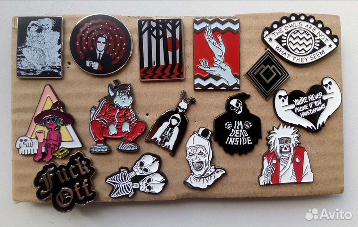 Значки Пины