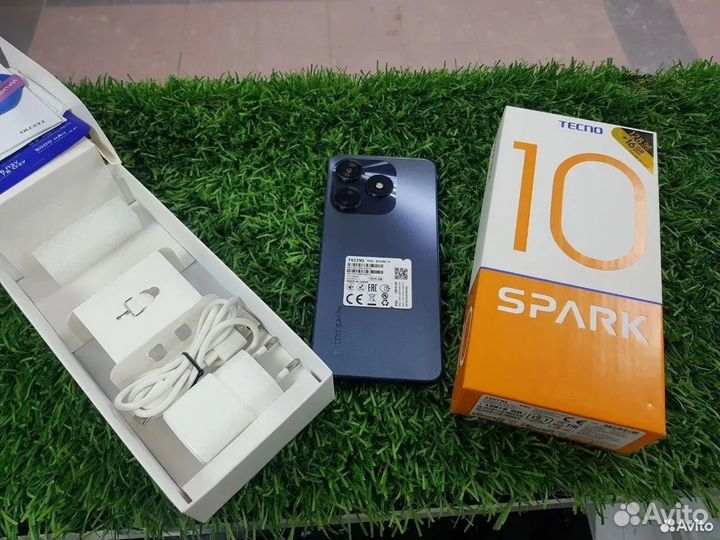 TECNO Spark 10, 4/128 ГБ