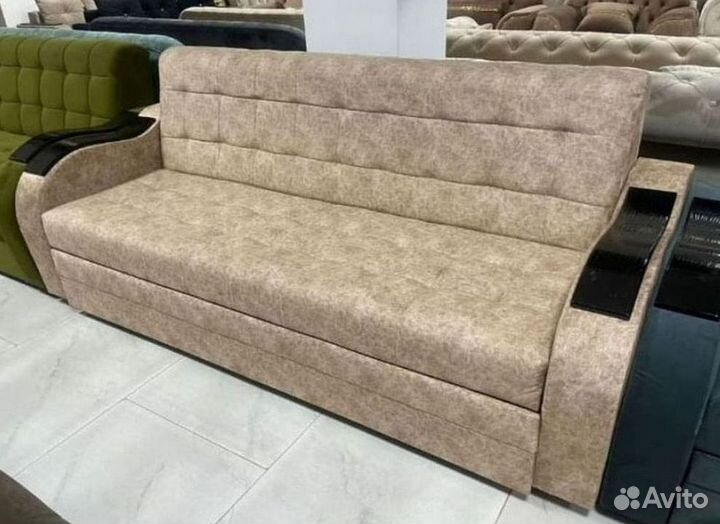 Прямой диван в наличии не б/у