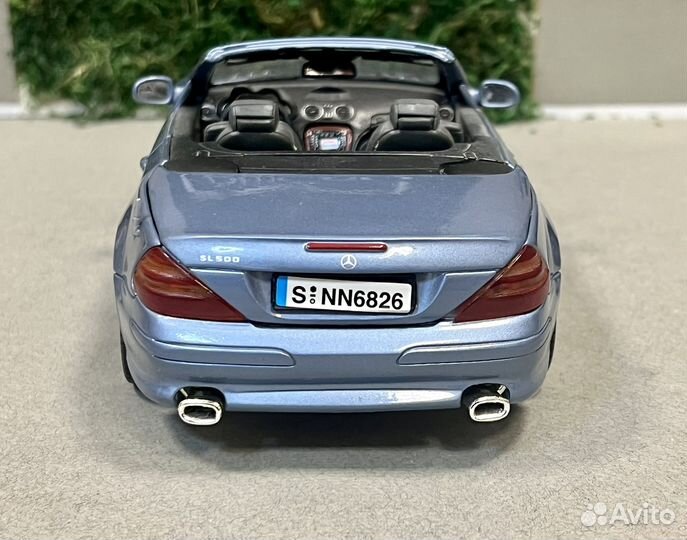 1/18 motormax mercedes benz SL