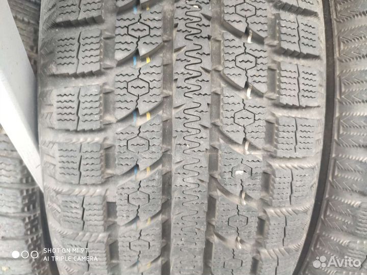 Toyo Observe GSi-5 235/55 R20