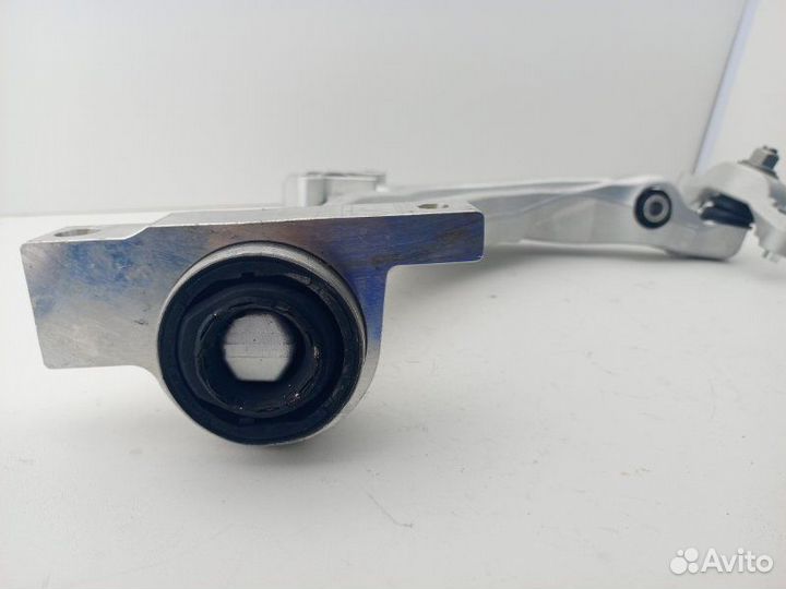 Рычаг подвески нижний передний правый Volvo Xc90