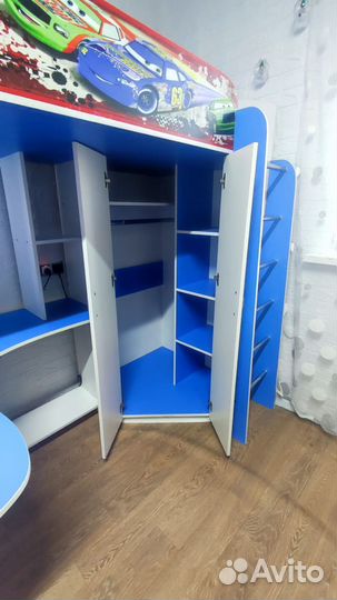 Двухярусная кроватка