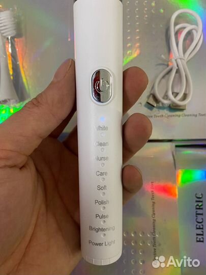 Электрическая звуковая зубная щетка