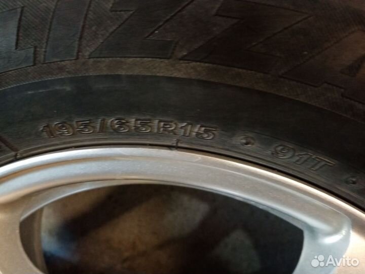 Bridgestone Blizzak Ice 195/65 R15 21E