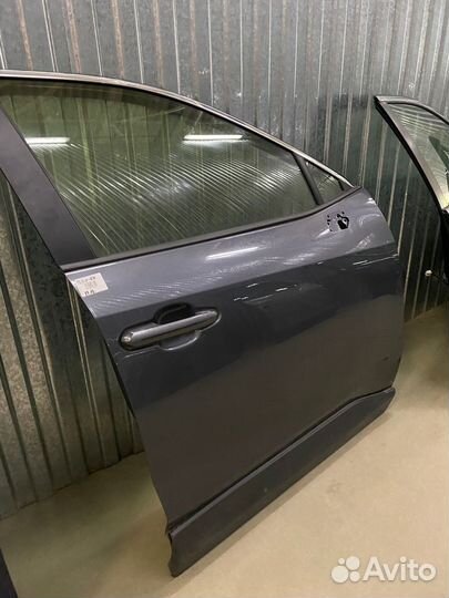 Дверь передняя правая Toyota Rav 4 XA 50