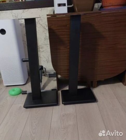 Стойки под акустику