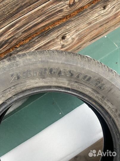 Bridgestone Dueler H/T 225/65 R17