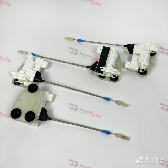 Доводчики дверей BMW 7-Series (G12) комплект S2130