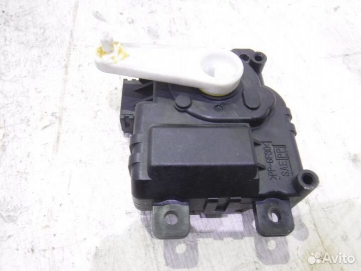 Моторчик заслонки печки