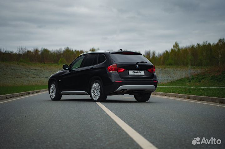 Аренда BMW X1. Прокат бмв X1 с/без водителя