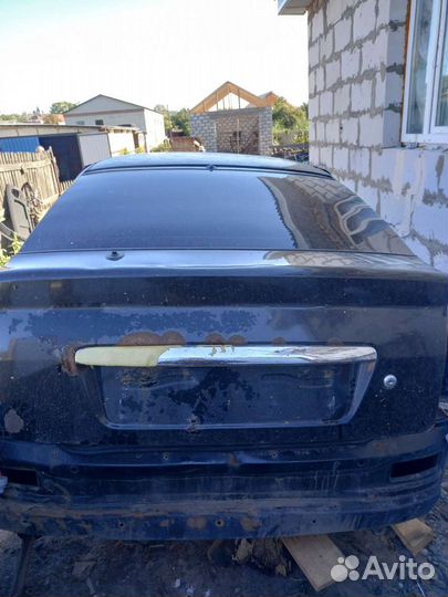 Крышка багажника priora хэтчбек