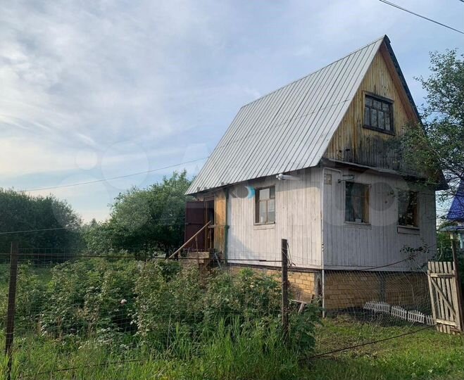 Дом 30 м² на участке 8,4 сот.