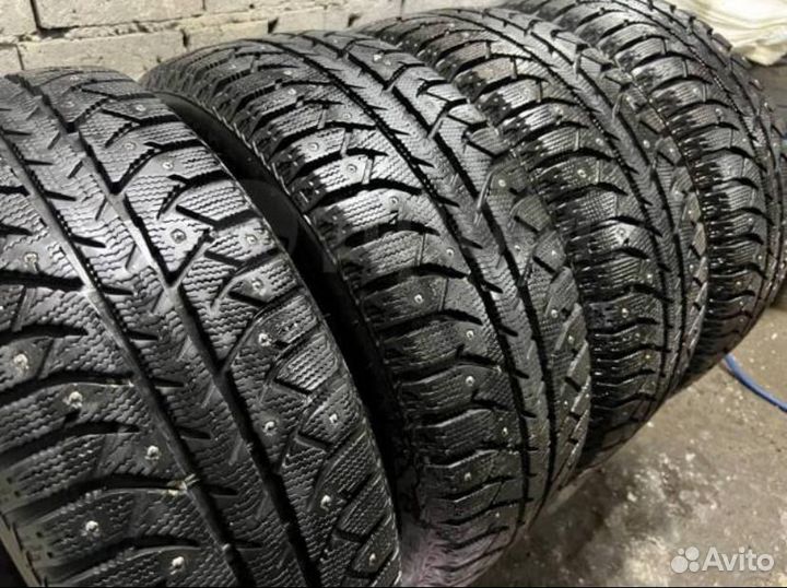 Bridgestone Ice Cruiser 7000S 205/55 R16