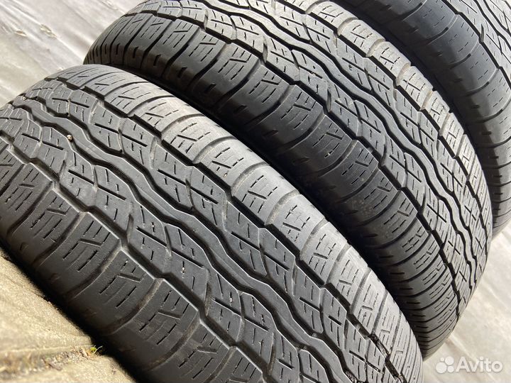Bridgestone Dueler H/T D687 225/65 R17 101H