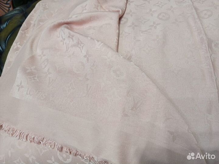 Палантин теплый louis vuitton персиковый италия