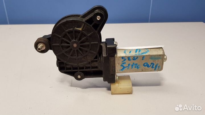 Моторчик стеклоподъёмника задний правый BMW 3 F30 2011-2018