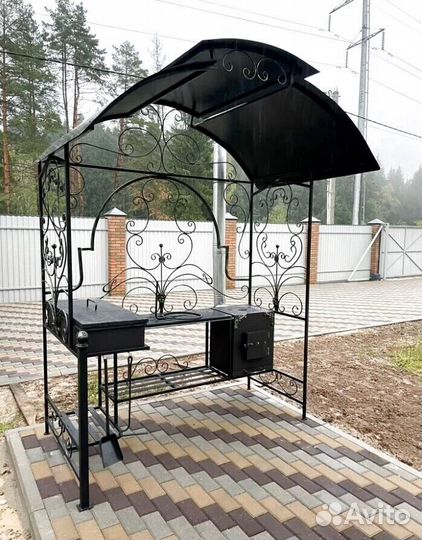 Беседка с мангалом
