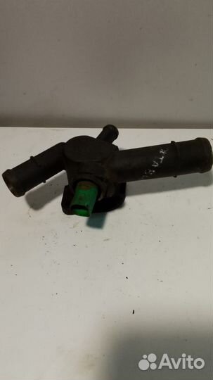 Фланец термостата Skoda Octavia Tour