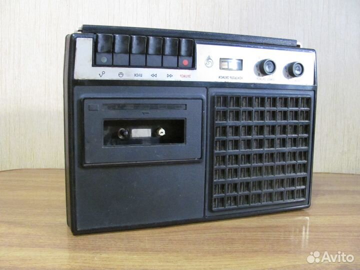 Магнитофоны и проигрыватели