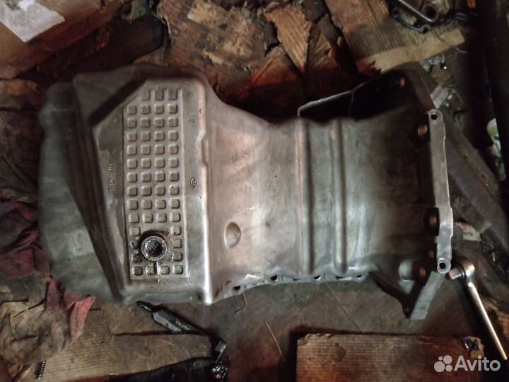 Поддон Рено Логан лада Ларгус 1.6 к7м