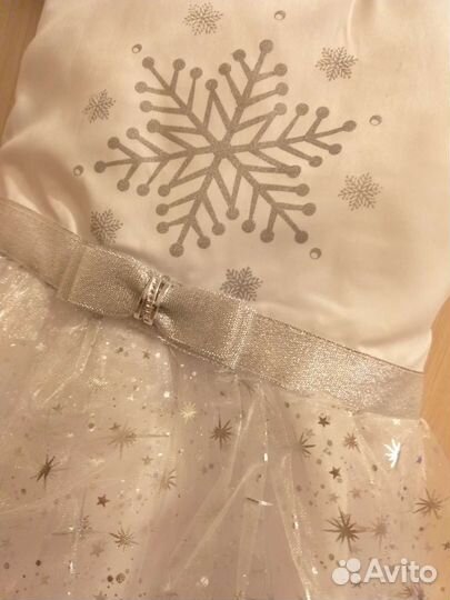 Платье снежинки 92р