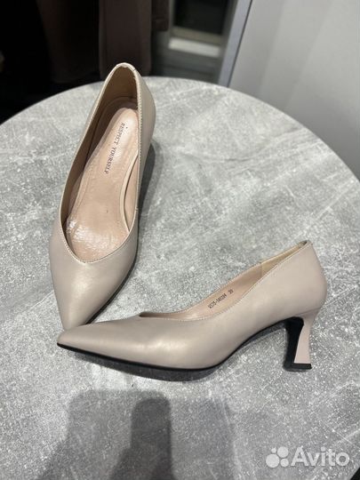 Туфли женские натуральная кожа 35/36