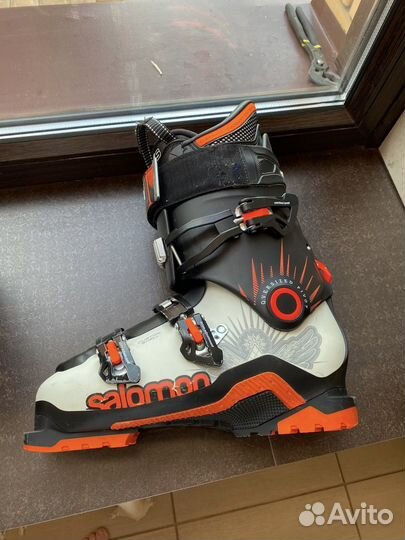 Горнолыжные ботинки