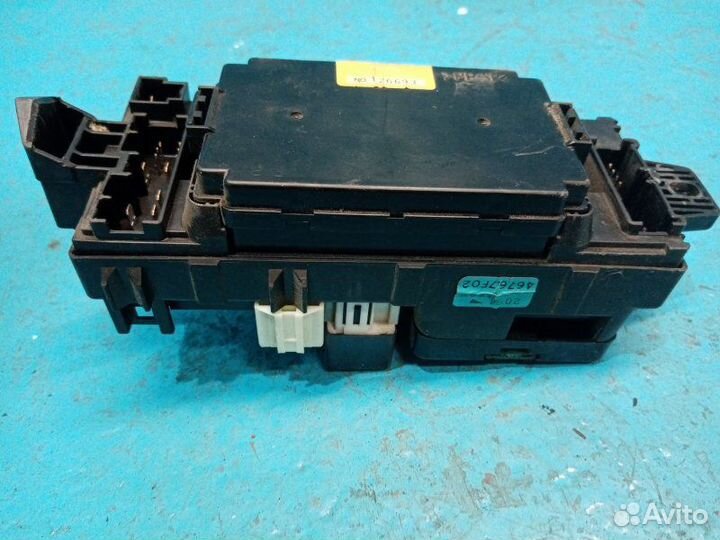 Блок предохранителей Mitsubishi FTO DE3A 6a12