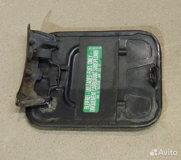 Лючок бензобака Audi 80 B3 893809905B