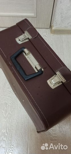 Швейная машина Чайка 2