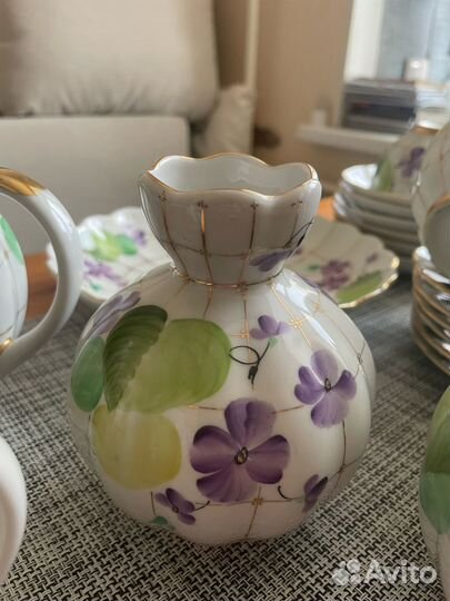 Фарфоровый чайный сервиз «Лесная Фиалка»