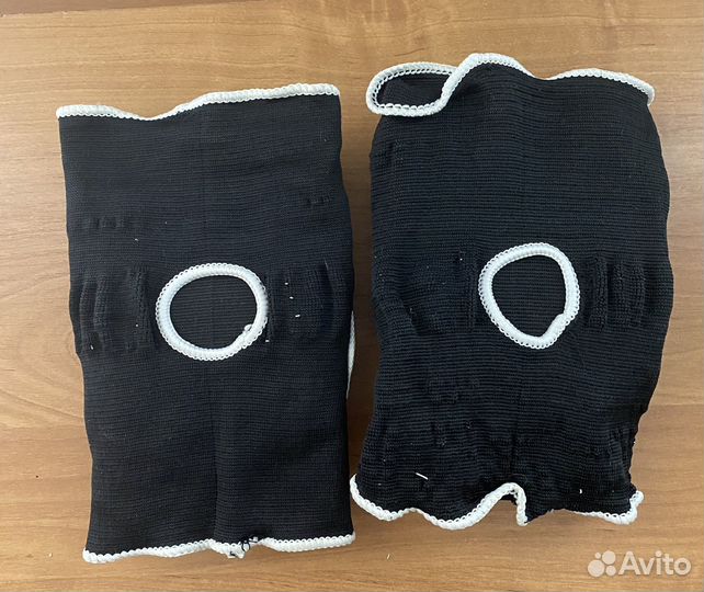 Наколенники