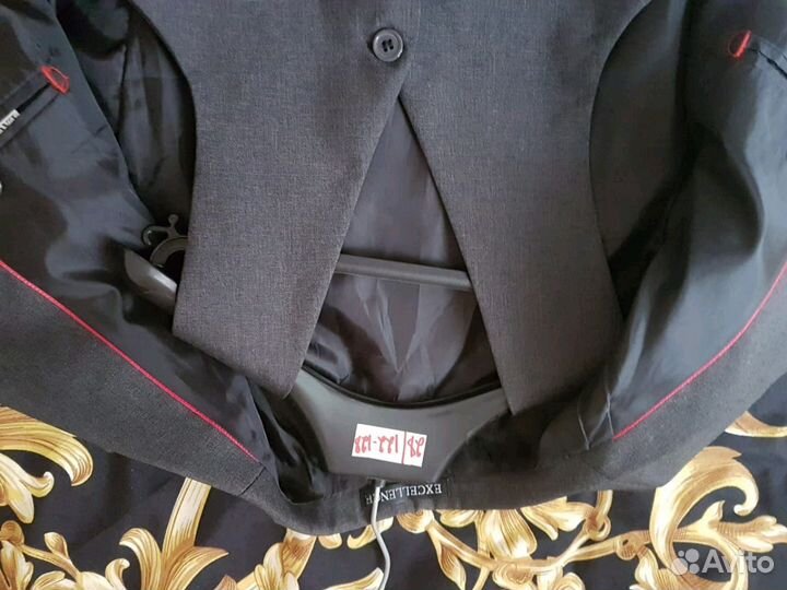 Пиджак и жилетка